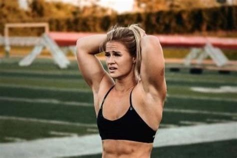 Dani Elle Speegle Wikipedia And Age: Crossfit Athlete。